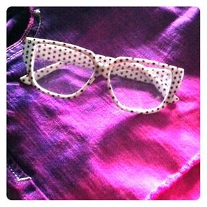Adorable polka hipster glasses