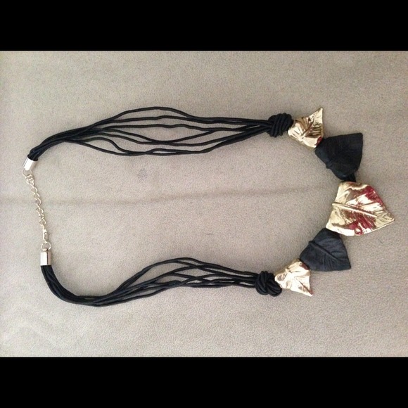 Necklace fashion jewelry