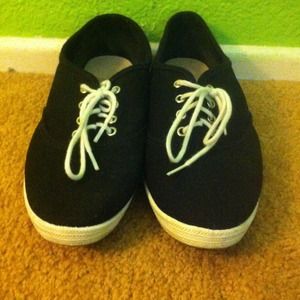 American Apparel unisex sneakers
