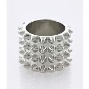 Silver spiked ring, size 6!