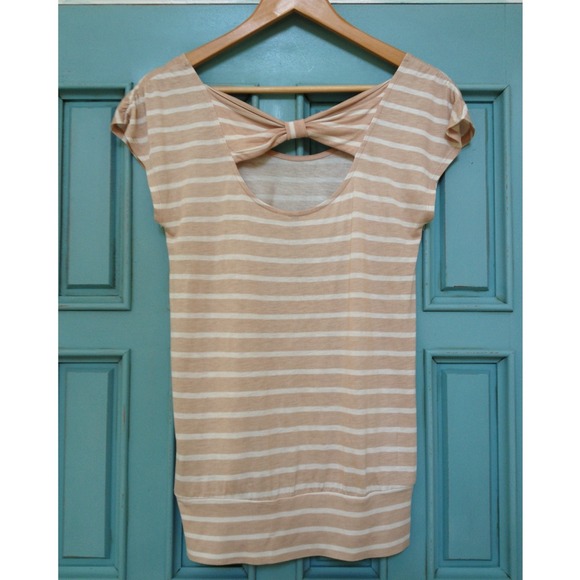 Lauren Conrad bow detail backed shirt - Picture 2 of 3