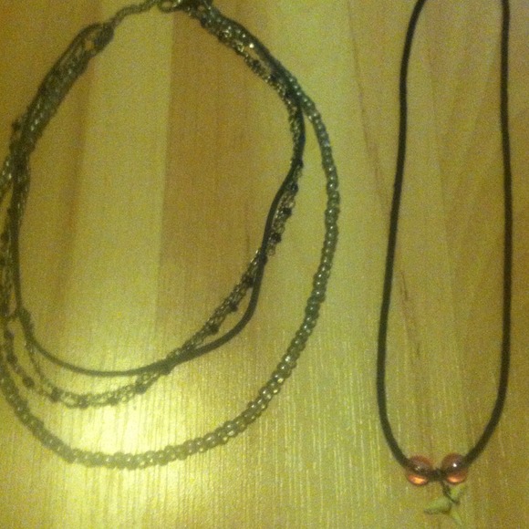 Necklace - Picture 4 of 4