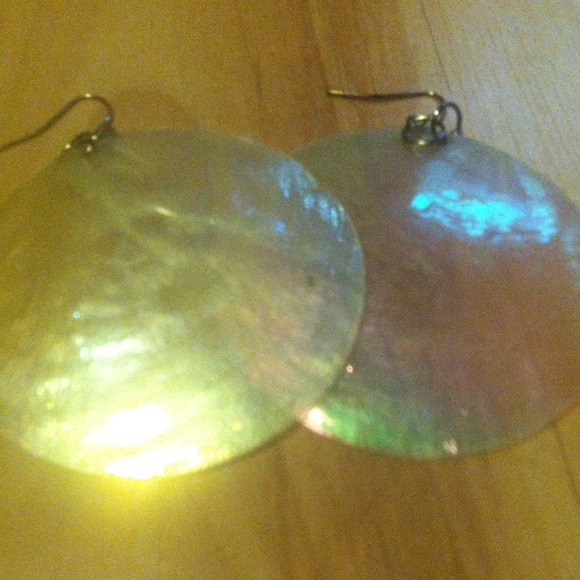 Jewelry - Picture 2 of 4