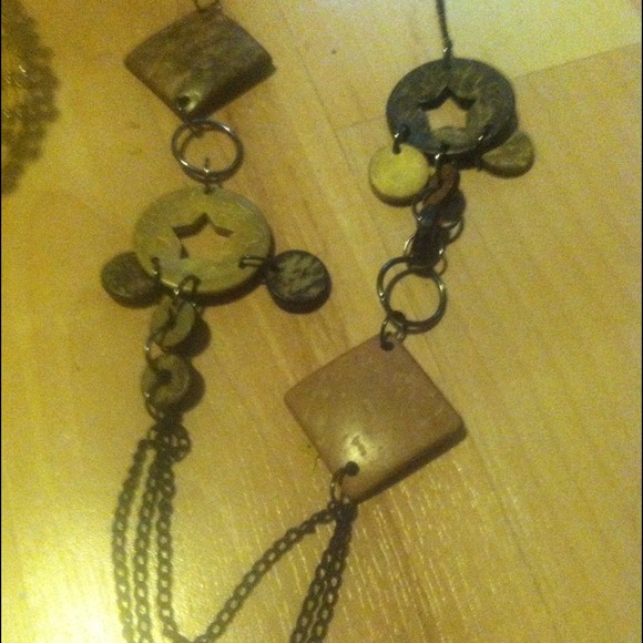 Jewelry - Picture 4 of 4