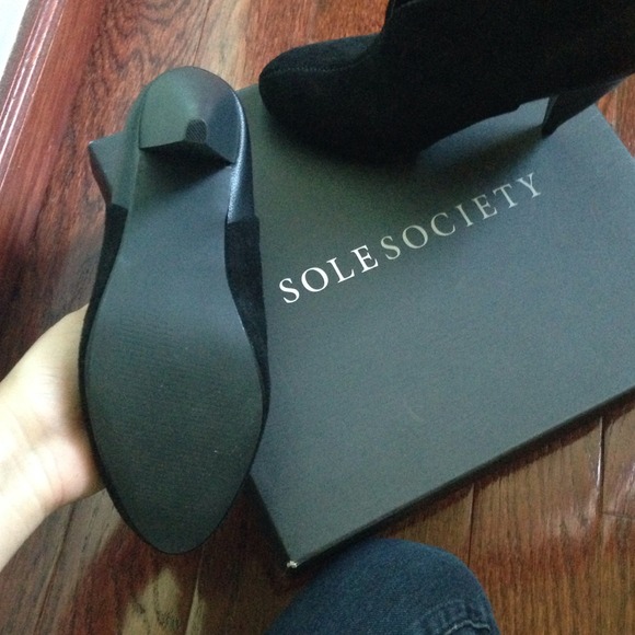 Sole Society black never worn booties!! - Picture 3 of 3