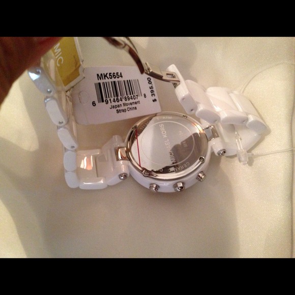 ❌SOLD❌Authentic Michael Kors Mk 5654, Brand New!! - Picture 4 of 4