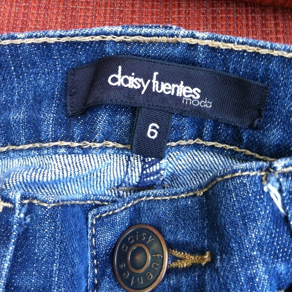 Jeans - Picture 4 of 4