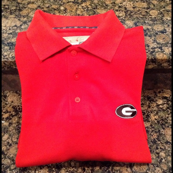 University of Georgia emblem sports shirt. Men's
