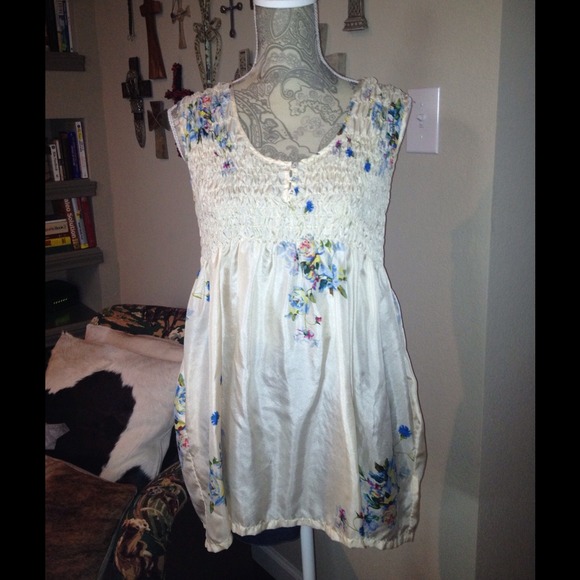 Johnny Was sleeveless tunic