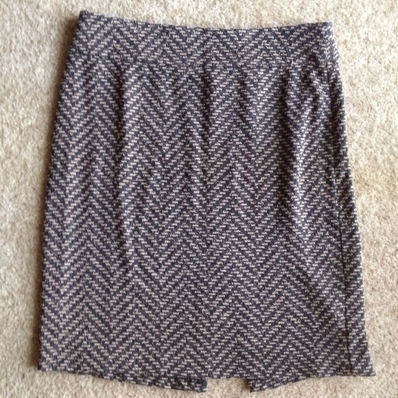 ❌SOLD❌ Brown & Black NY & Co Patterned Skirt