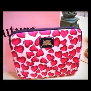 Juicy Couture iPad Case/Sleeve