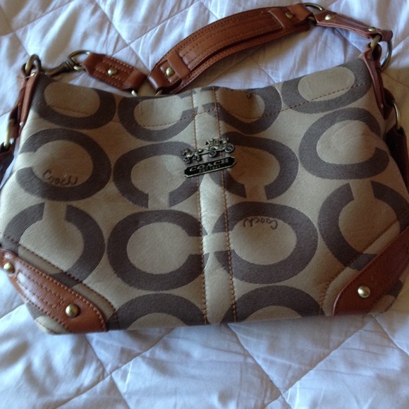 Purses - Picture 2 of 4