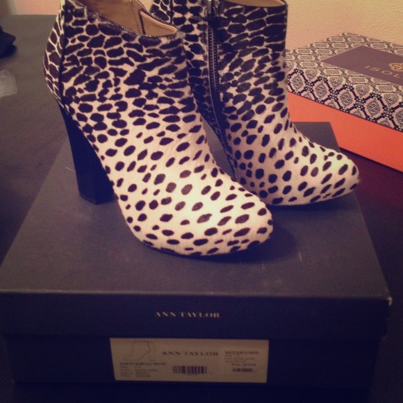RESERVED Gorgeous New In Box Haircalf Booties!