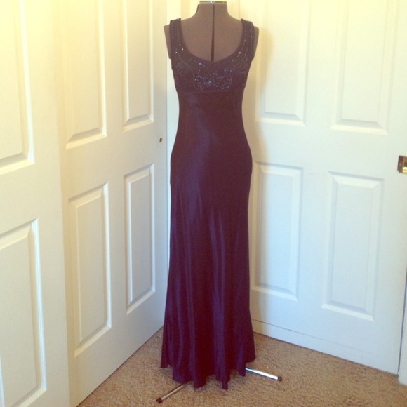 🌟NEW LOW PRICE🌟Midnight blue gown