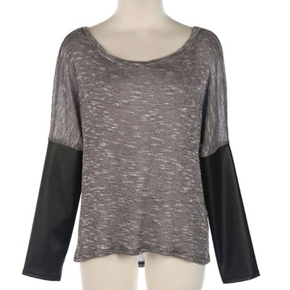 🎀HOST PICK🎀VEGAN LEATHER SLEEVE CONTRAST TOP