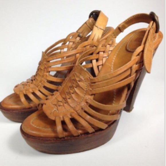 *Hold for @rnbsnwcc* Frye High Heel Platform