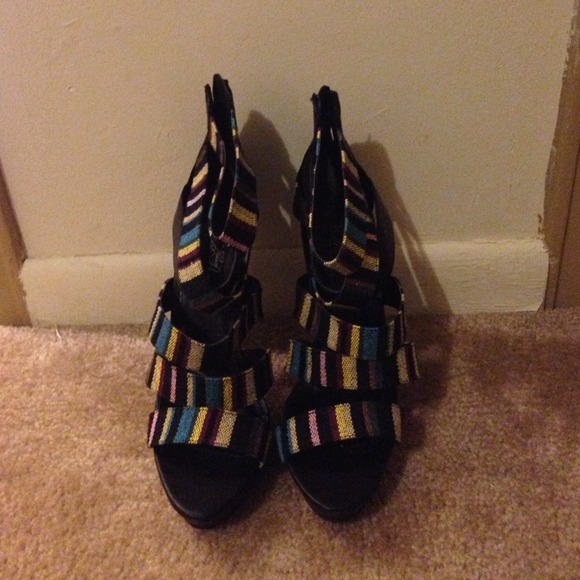 Open toe sandals (Never Worn)