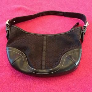 CLEARANCE coach purse!! On hold!!!!