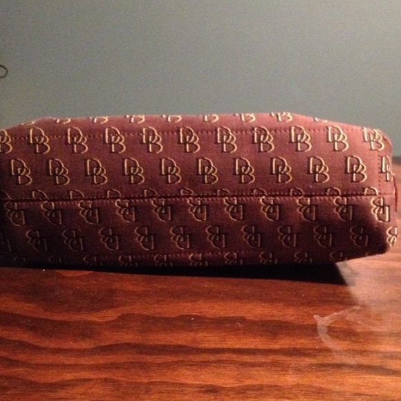 **Sold** - Picture 3 of 4