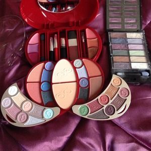 Eyeshadow and other face makeup bundle or lot