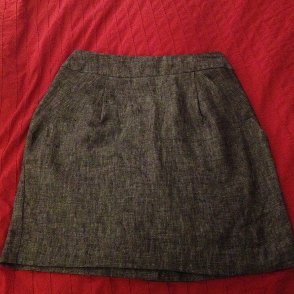 Grey pencil skirt