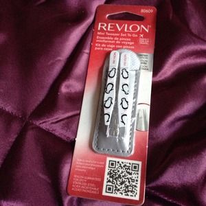 Revlon mini tweezer set
