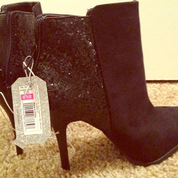 💚Price reduced💚Black boots