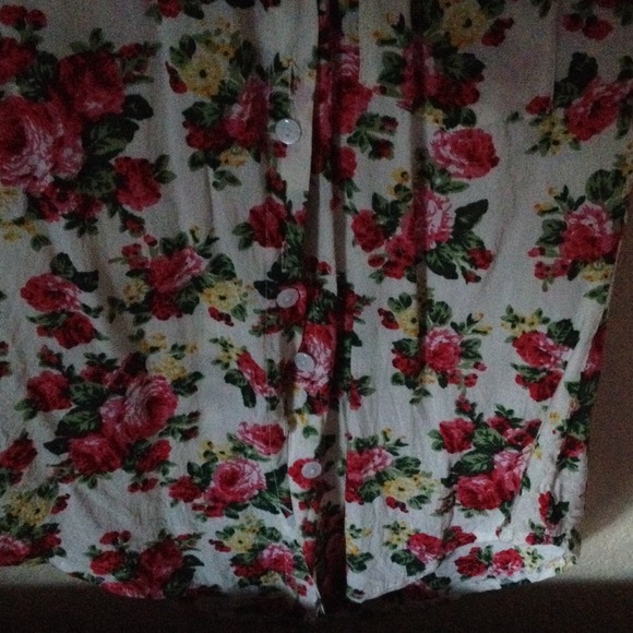 Floral tanktop - Picture 3 of 3