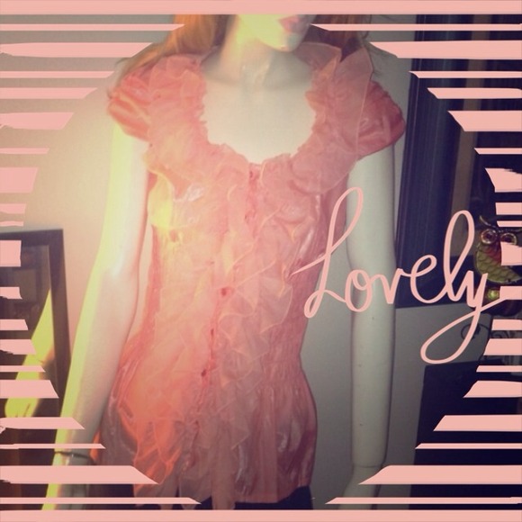 Pretty in Peach Top