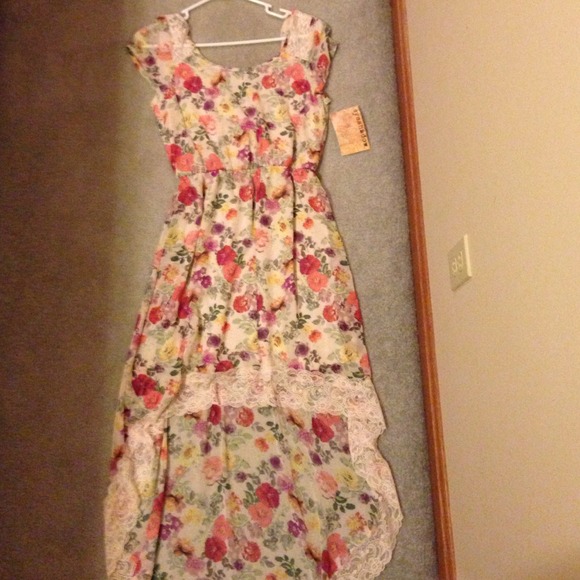SALE! Floral Hi-Low Dress