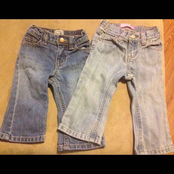 X Sold Baby Girl 12-18 months Jeans Bootcut - Picture 1 of 2