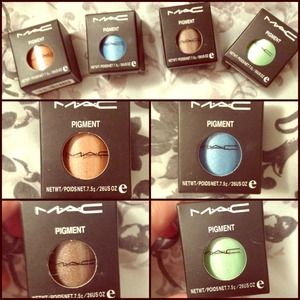 Mac pigments brand new in box