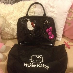 Hello Kitty purse