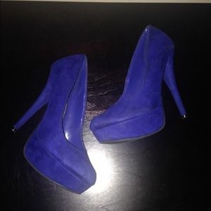 blue pump heels
