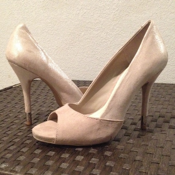 Brand New never worn peep toe heels