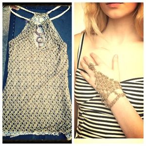 Come check out my closet for the perfect bundle