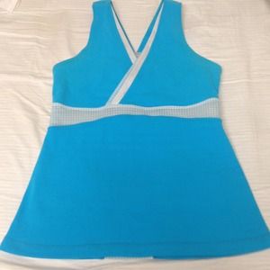 MOVE OUT SALE Lululemon deep V athletic bra top 4