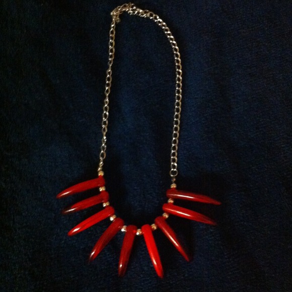 Jewelry - Hot pink necklace