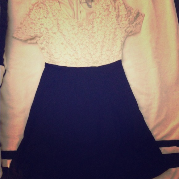 Pretty little lace dress