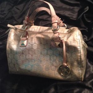 Michael Kors Grayson Gold Shiny monogram  handbag