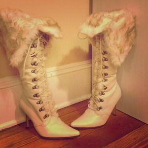 Shoes - Knee High Stiletto Fur Boots Shoes - Knee High Stiletto Fur Boots