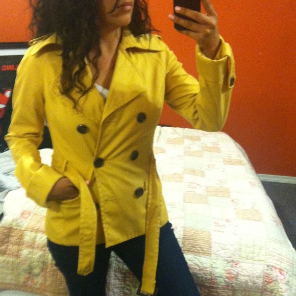 Trench coat!🌻 - Picture 2 of 3