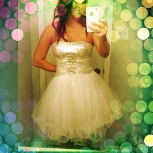 💰👇Rhinestone Embellished Cocktail Gown💰👇