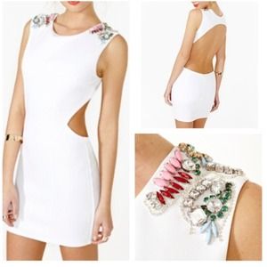 SOLD‼️Brand New white body-con dress