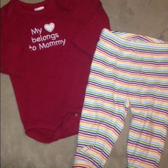 XxSOLDGymboree Boy or Girl 12 Months I love Mommy - Picture 1 of 1