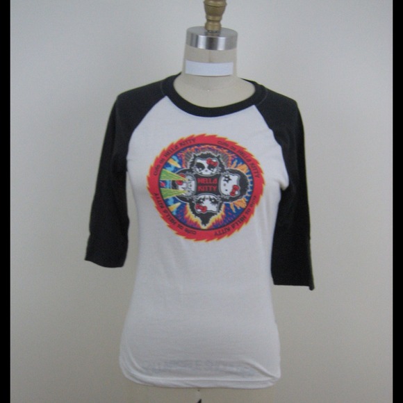 Sanrio Raglan Form-fitting T-shirt