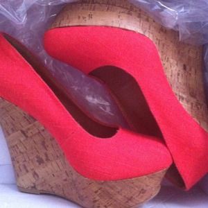 Chic Coral Wedge Heels