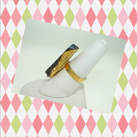 Get noticed! Rough-cut blue stone set in vermeil - Picture 2 of 3