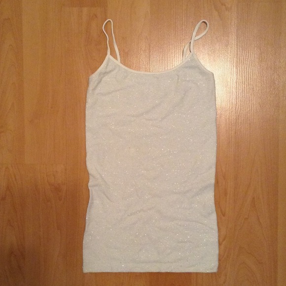 White sparkle tank