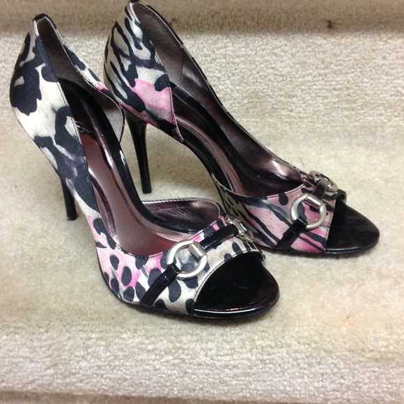 Carlos Santana high heels size 7